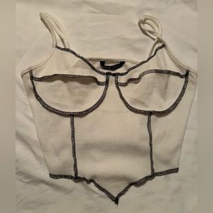 SHEIN Small V Cut Crop Top